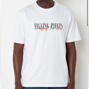 Filling Pieces Bridging The Gap Embroidered Short Sleeve Tee size M